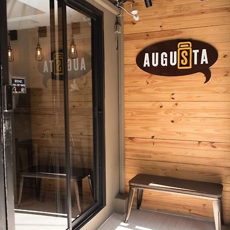 Хостел Augusta Бангкок Экстерьер фото